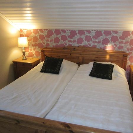 Huldas Gard Villa Med Sjaelvhushall Kumla  외부 사진